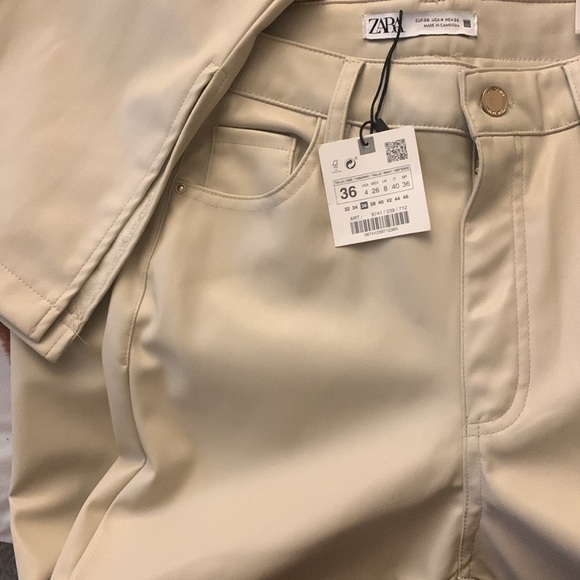 New Zara ECRU FAUX LEATHER FLARED SLIT SLIM FIT PANTS HIGH RISE STRAIGHT LEG - Picture 17 of 17